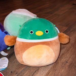 COPY - Avery Squishmallow (rare!!) 8inch